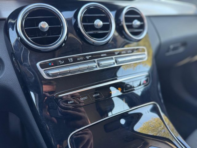 MERCEDES-BENZ C 220 usata, con Cronologia tagliandi