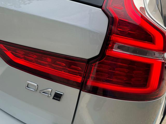 VOLVO V60 Cross Country usata, con Alzacristalli elettrici