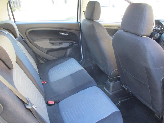 FIAT Grande Punto usata 12