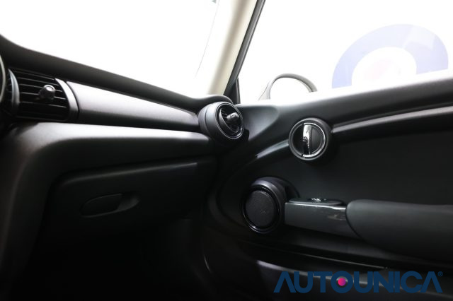 MINI One usata, con Luci diurne