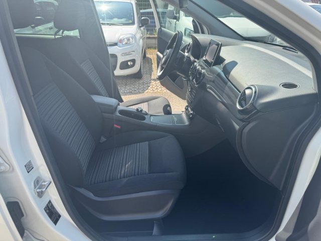 MERCEDES-BENZ B 180 usata, con Sistema di navigazione