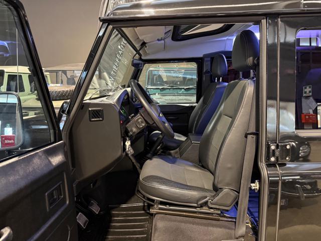 LAND ROVER Defender usata, con Climatizzatore