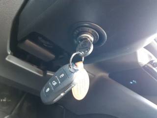 PEUGEOT 3008 usata, con USB