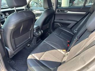 ALFA ROMEO Stelvio usata, con Controllo automatico clima