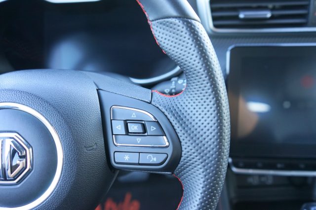 MG ZS usata, con Sensore di luce