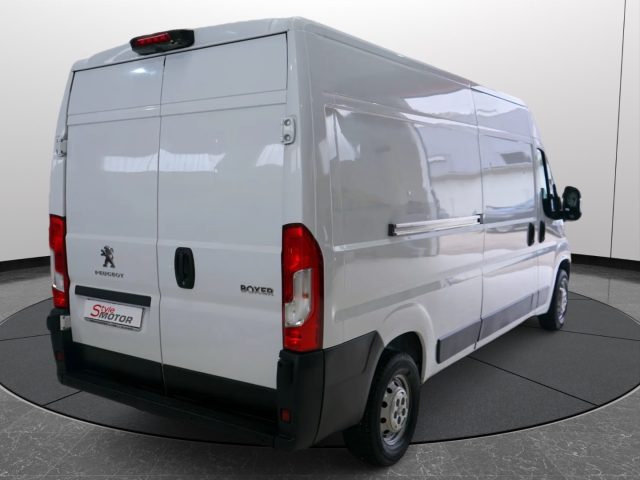 PEUGEOT Boxer usata, con Autoradio