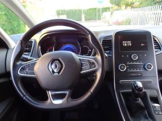 RENAULT Grand Scenic usata, con Cronologia tagliandi
