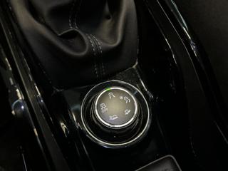 PEUGEOT 2008 usata, con Sistema di navigazione