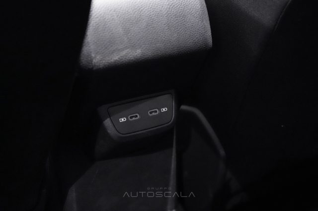VOLKSWAGEN Taigo usata, con Frenata d