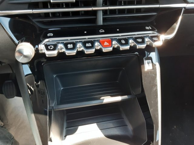 PEUGEOT 208 usata, con Servosterzo