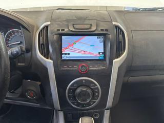 ISUZU D-Max usata, con USB