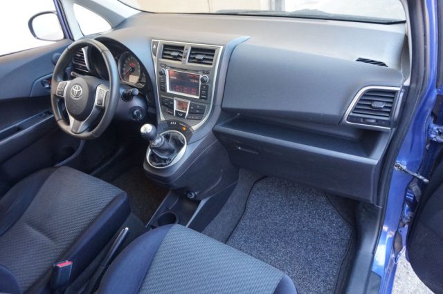 TOYOTA Verso-S usata, con Servosterzo