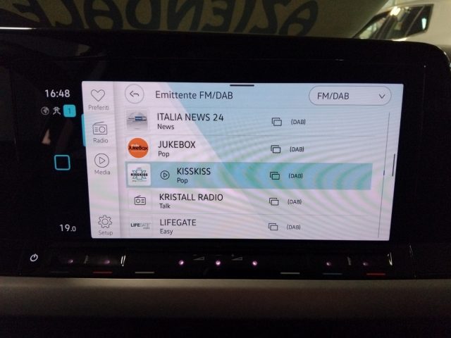 VOLKSWAGEN Golf usata, con Autoradio digitale