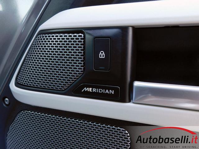 LAND ROVER Defender usata, con Chiamata automatica per emergenze