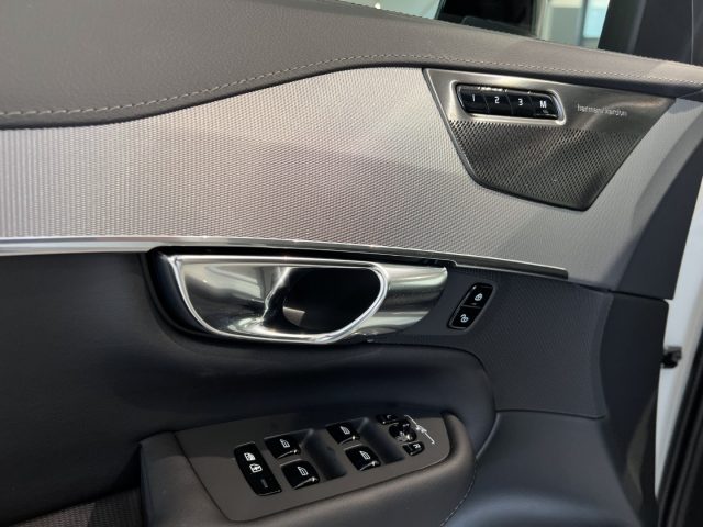 VOLVO XC90 usata, con Regolazione elettrica sedili