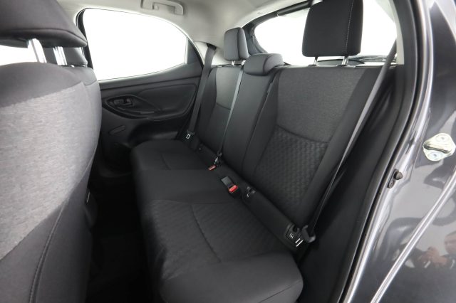 TOYOTA Yaris usata 8