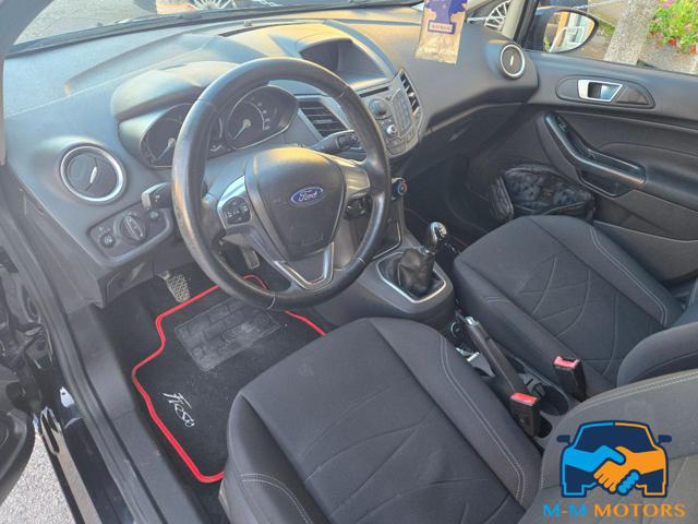 FORD Fiesta usata, con Bluetooth