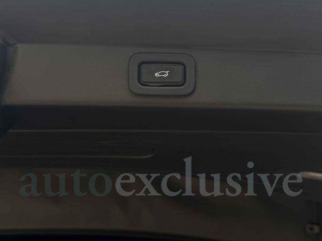 LAND ROVER Range Rover Sport usata, con Interni in pelle