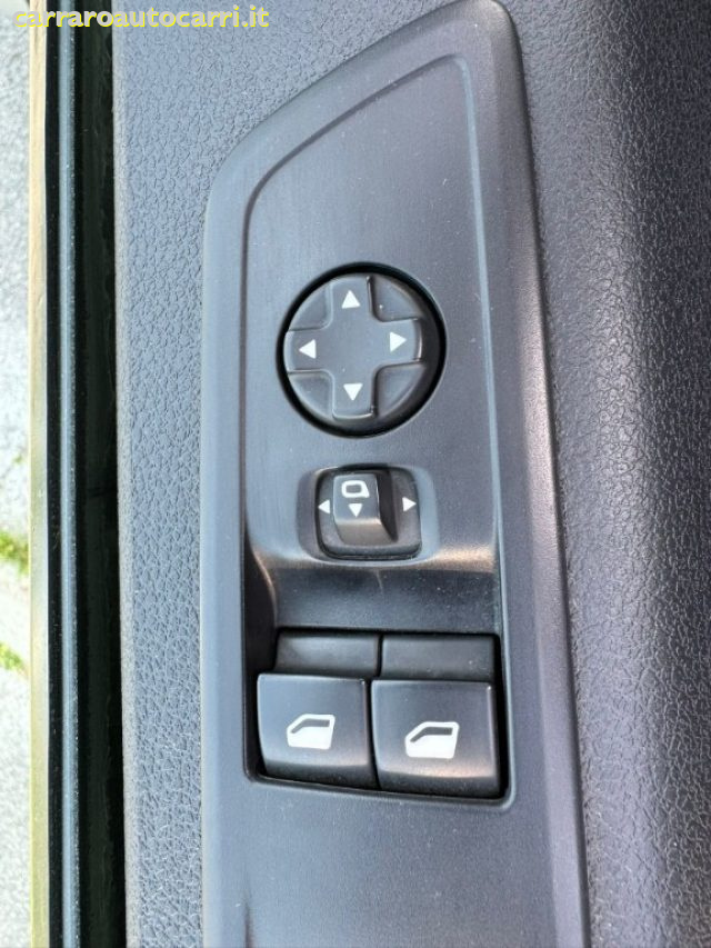 PEUGEOT Traveller usata, con Vetri oscurati