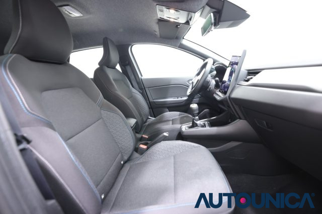 RENAULT Captur usata, con Telecamera per parcheggio assistito