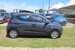 HYUNDAI i10 usata 21