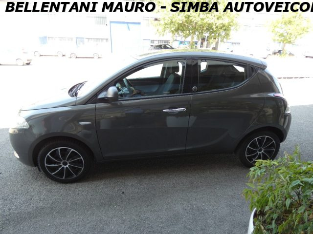 LANCIA Ypsilon usata, con Chiusura centralizzata