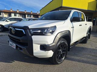 TOYOTA Hilux 2.8 D 4WD 4 porte Double Cab Invincible N°GG867