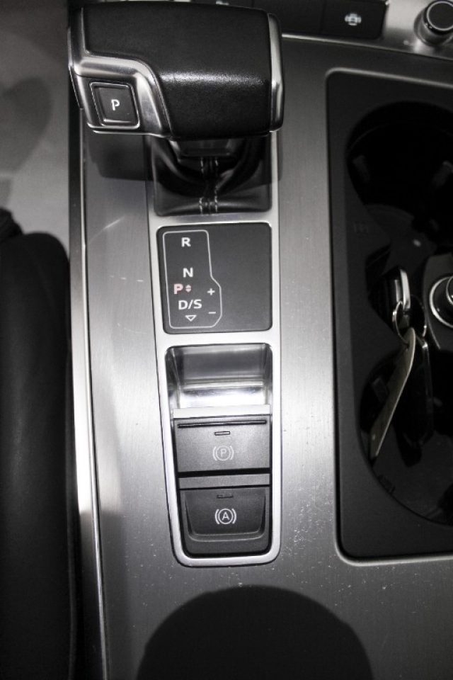 AUDI A6 usata, con Autoradio