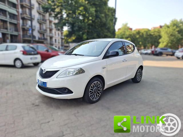 LANCIA Ypsilon usata, con Airbag