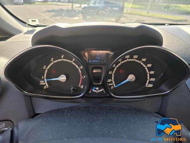 FORD Fiesta usata, con Specchietti laterali elettrici