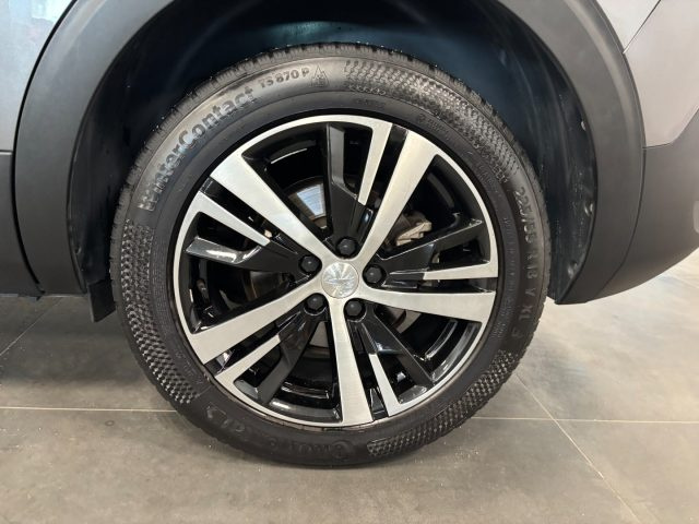 PEUGEOT 5008 usata, con Leve al volante