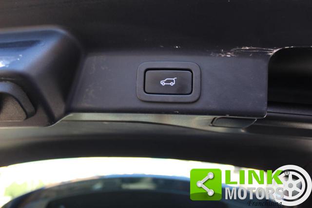 JAGUAR F-Pace usata 32