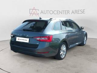 SKODA Superb usata, con Autoradio