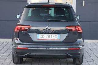 VOLKSWAGEN Tiguan usata, con Sensore di luce