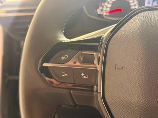 PEUGEOT 2008 usata, con Autoradio digitale