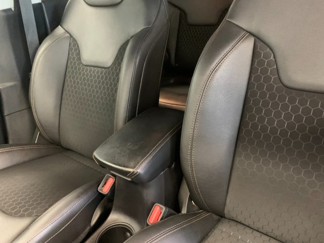 JEEP Compass usata, con Volante in pelle