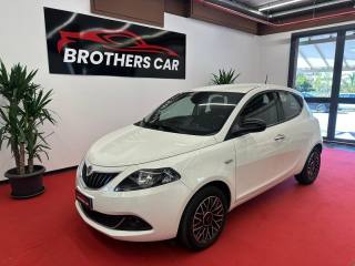 LANCIA Ypsilon 1.0 5 porte Hybrid