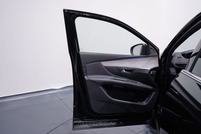 PEUGEOT 3008 usata, con Climatizzatore