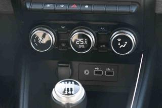 RENAULT Clio usata, con Servosterzo