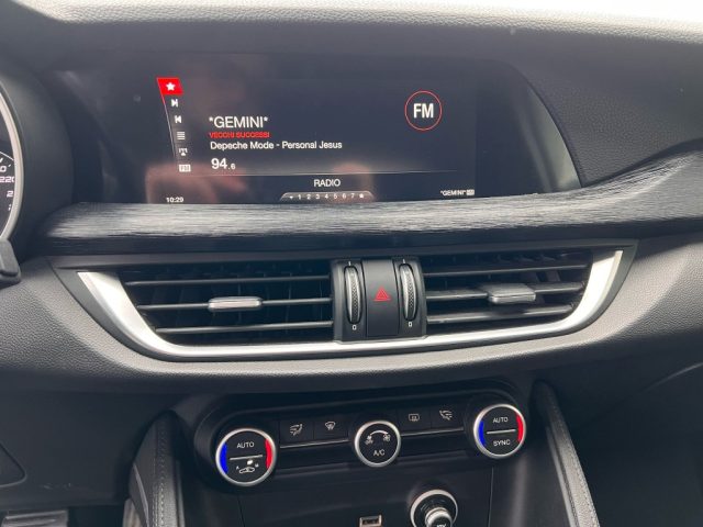 ALFA ROMEO Stelvio usata, con Controllo automatico clima