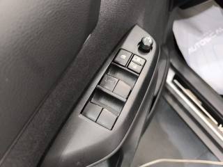 TOYOTA Yaris Cross usata, con Controllo automatico clima