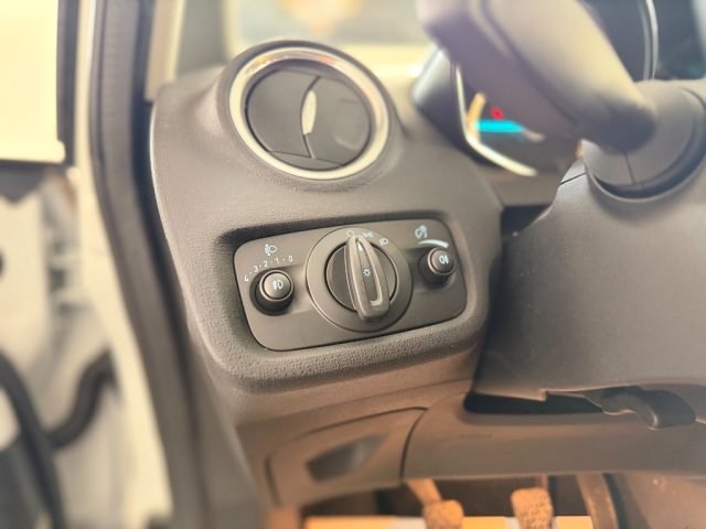 FORD Fiesta usata, con Sistema di navigazione