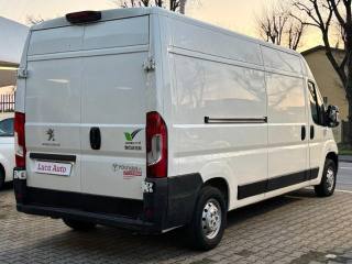 PEUGEOT Boxer usata, con Autoradio