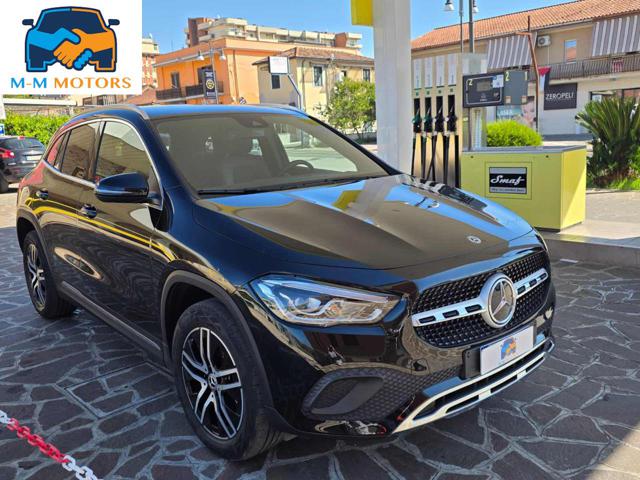 MERCEDES-BENZ GLA 200 usata, con Sedile posteriore sdoppiato