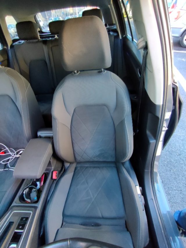VOLKSWAGEN Golf Variant usata, con Cruise Control