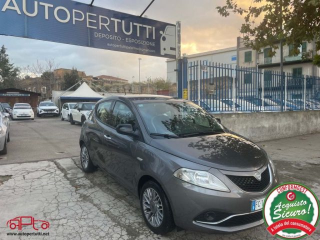LANCIA Ypsilon usata, con ABS