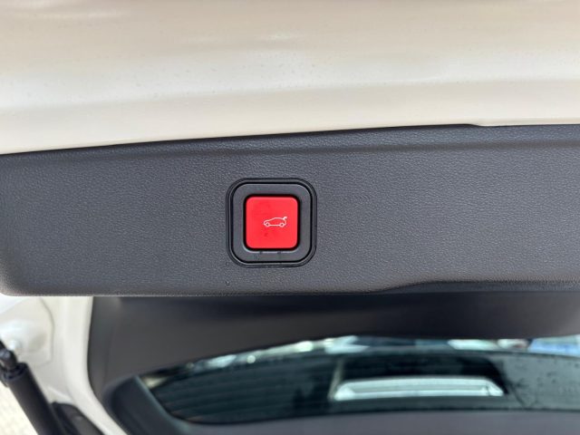 JEEP Avenger usata, con Specchietti laterali elettrici