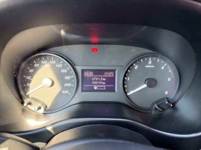 MERCEDES-BENZ Vito usata 10