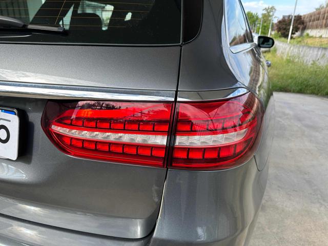 MERCEDES-BENZ E 200 usata, con Sedili ventilati