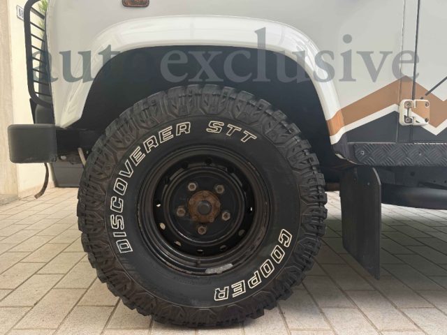 LAND ROVER Defender usata 9